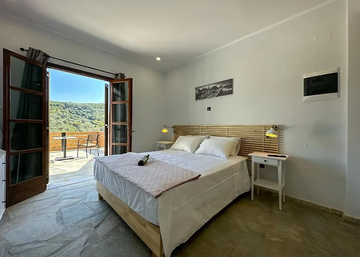 Barbara House アパート Doukádes