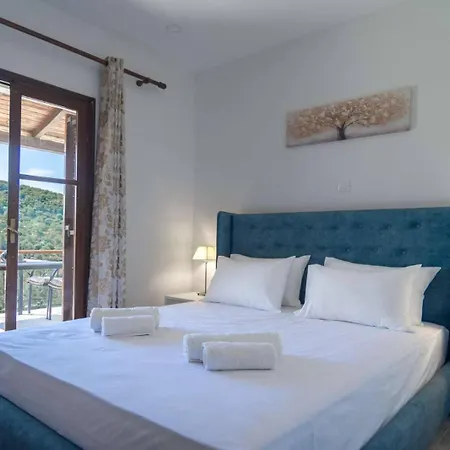 Barbara House * Doukádes