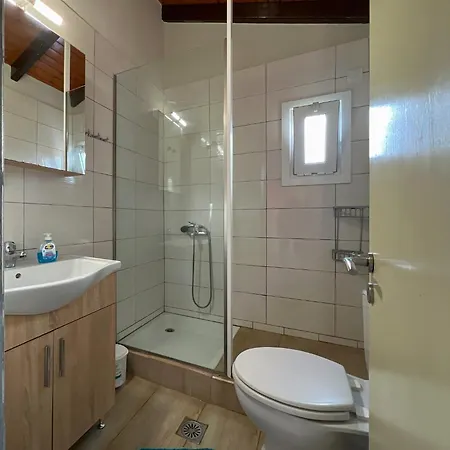 Lägenhet Barbara House Doukádes