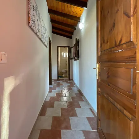 Barbara House * Doukades