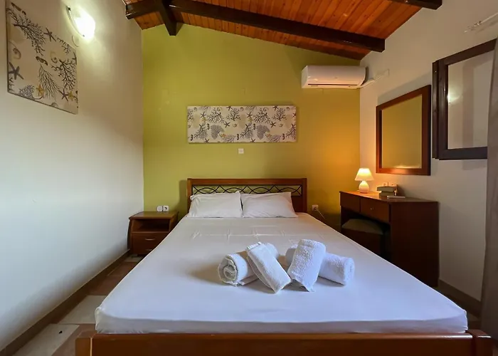 Barbara House Doukádes