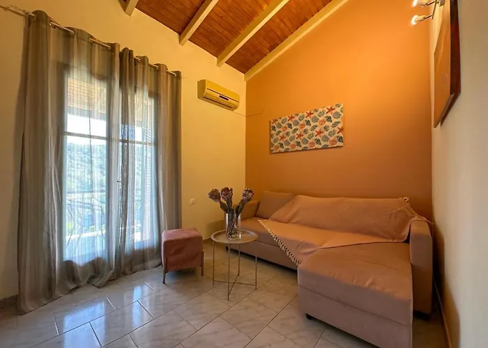 Barbara House Doukádes